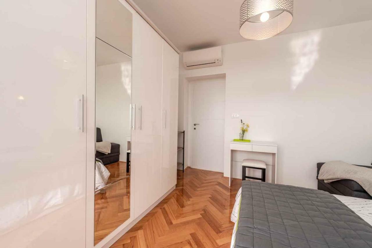 Sea The Sunset Apartment Zara Esterno foto