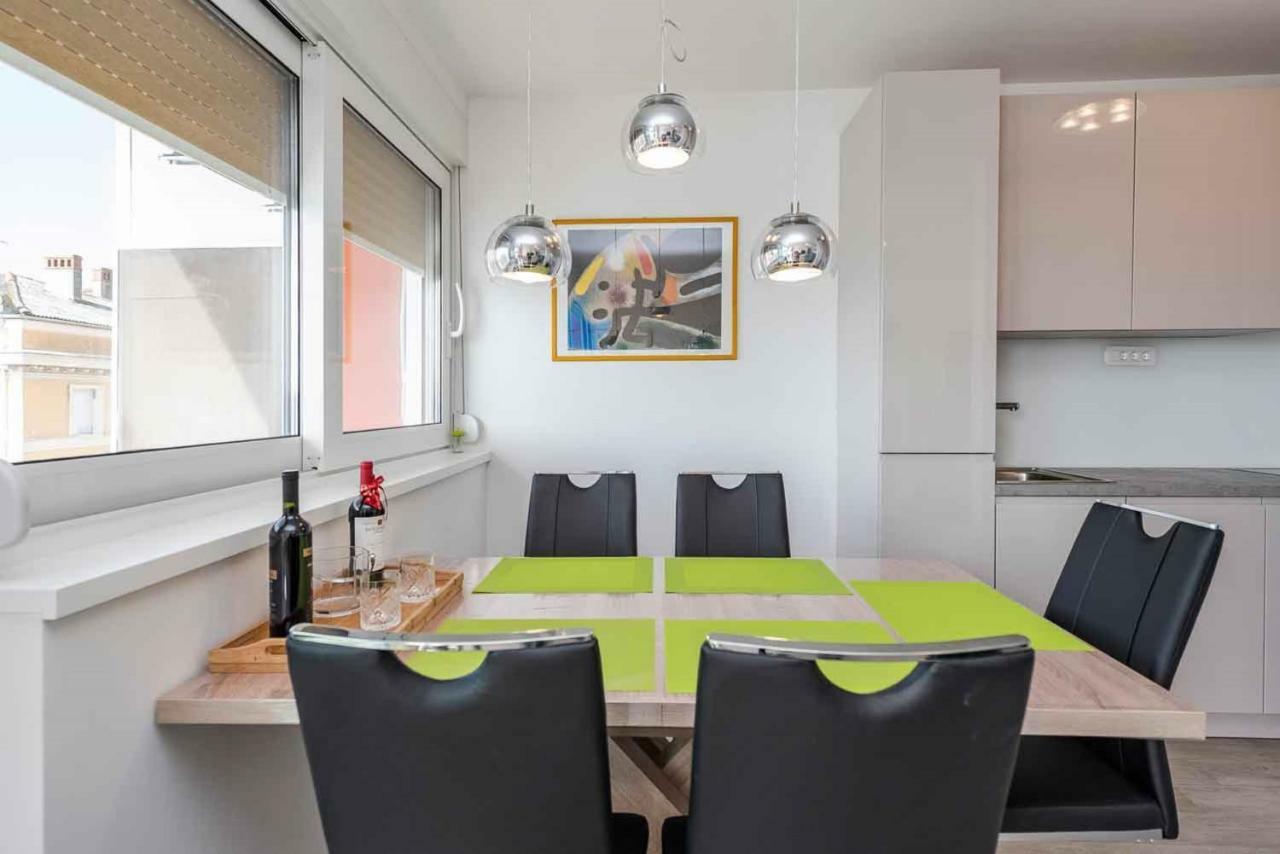 Sea The Sunset Apartment Zara Esterno foto